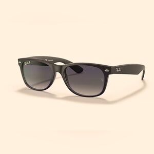 Ray Ban New Wayfarer Classic Sunglasses - Black 🖤